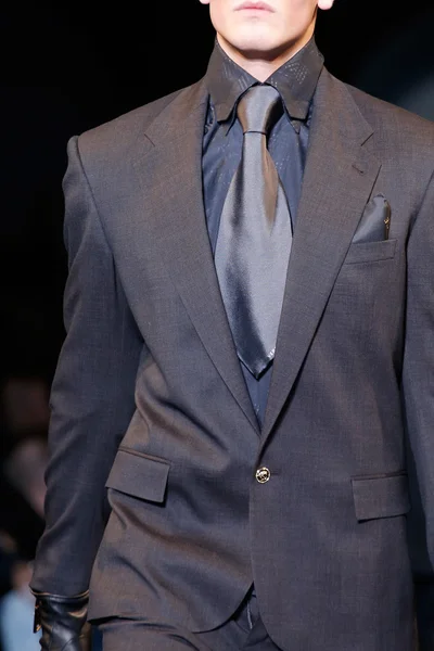Look 57